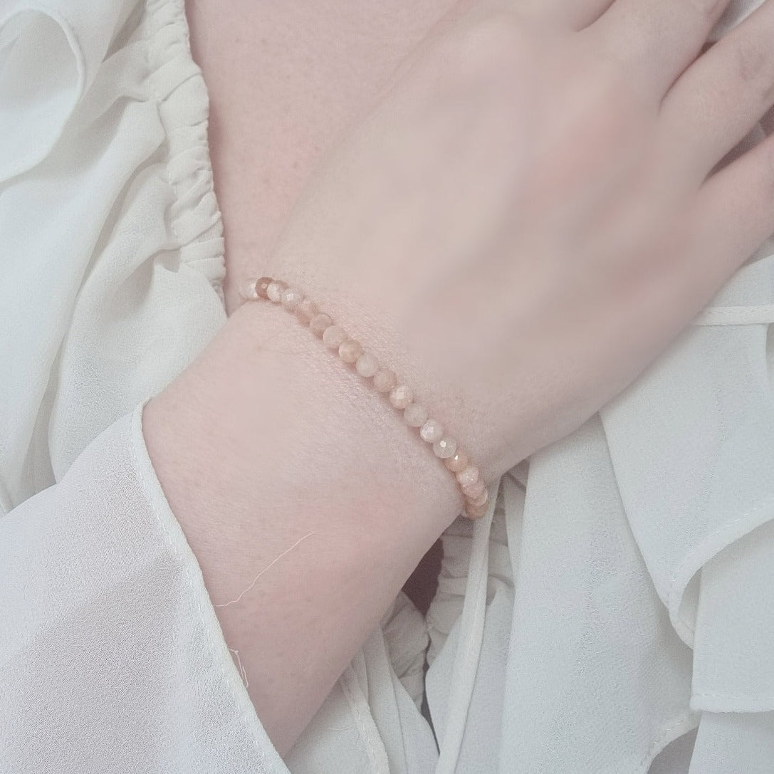 Sunstone Crystal Bracelet - Energising, Confidence, Friendship