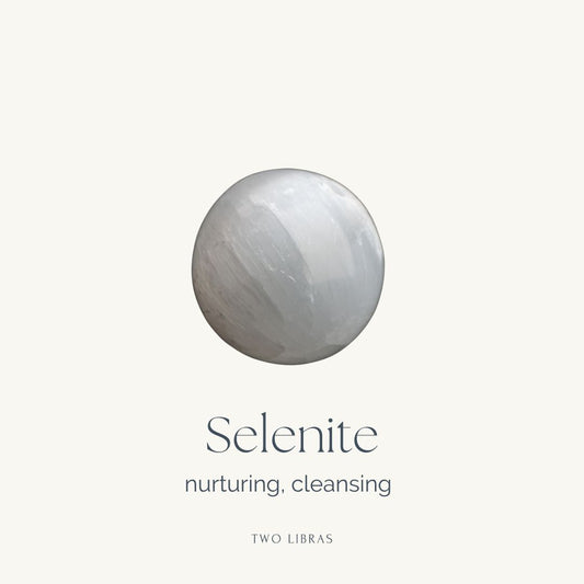 Selenite Tumble Stone - Self Reflection, Nurturing, Purifying